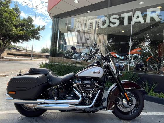 HARLEY-DAVIDSON SOFTAIL HERITAGE CLASSIC 114 HARLEY-DAVIDSON SOFTAIL HERITAGE CLASSIC 114